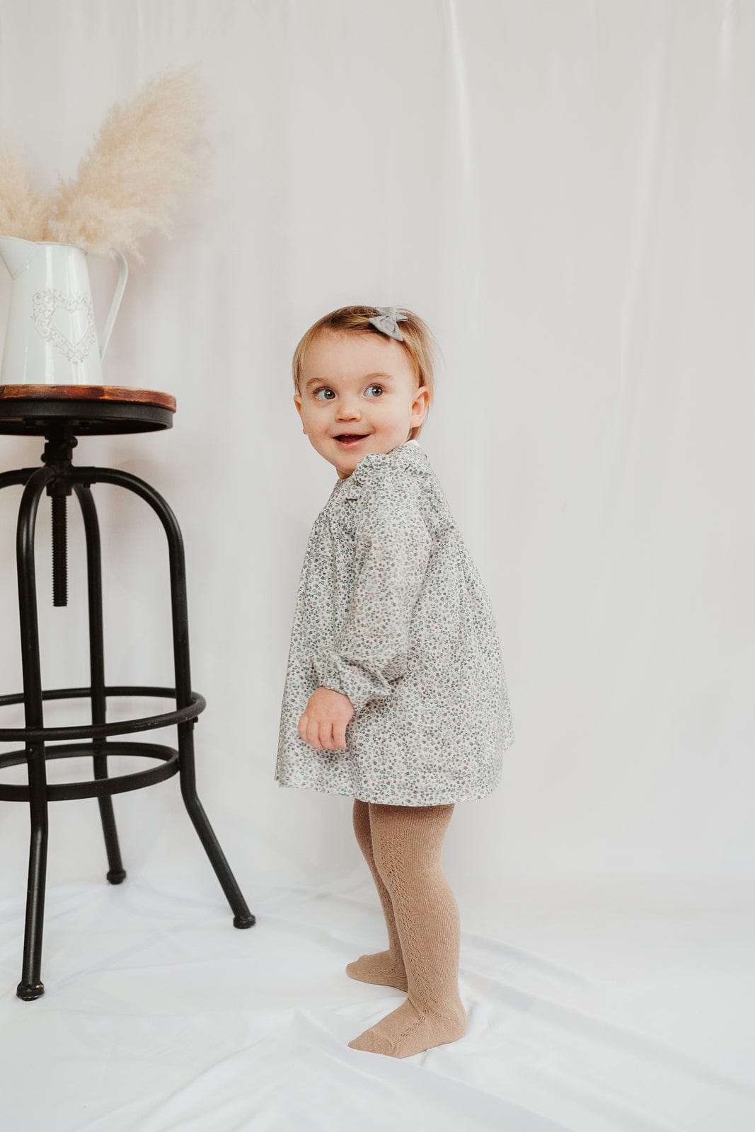 WHITE DITSY LS BLOUSE
